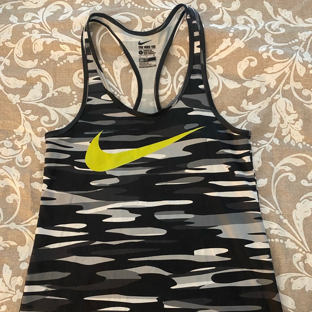 Workout top